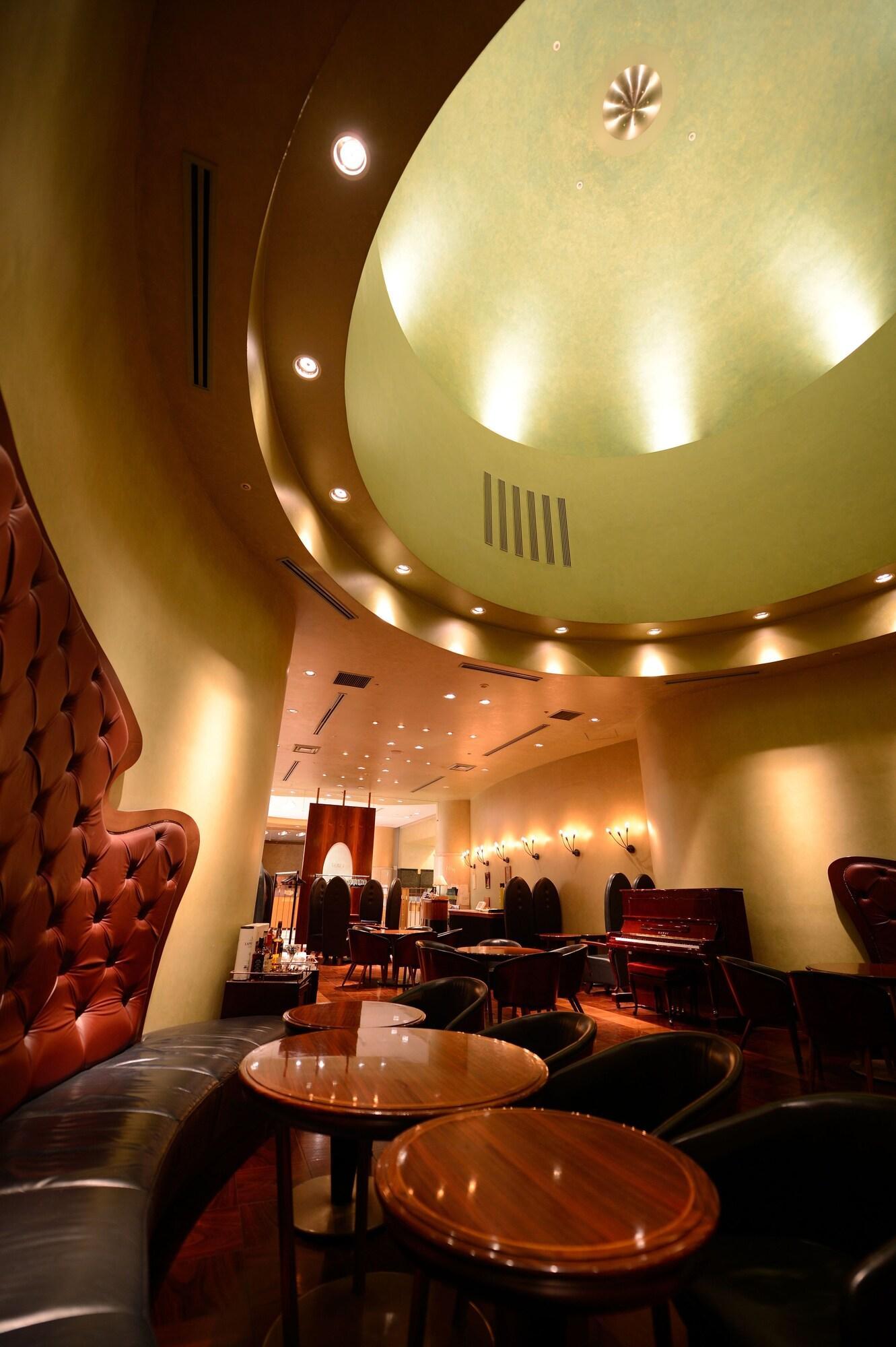 فندق رويتون سابورور المظهر الخارجي الصورة The interior of the lounge