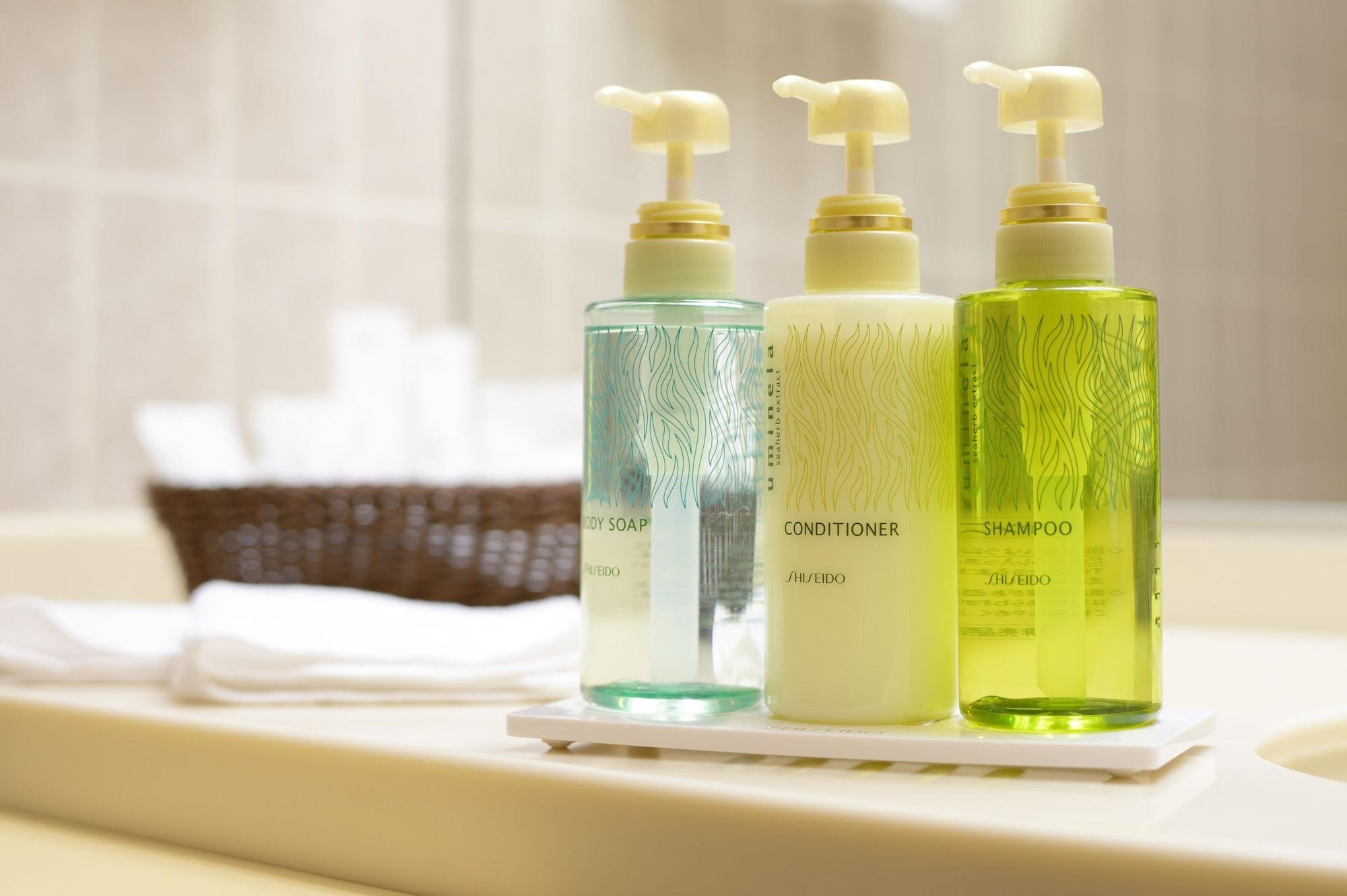 فندق رويتون سابورور المظهر الخارجي الصورة Shampoo, conditioner, and body wash